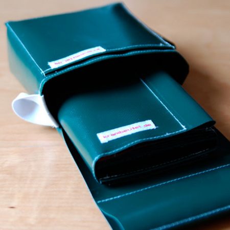 Kellnergeldbeutel mit Revolvertasche