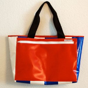 Einkaufstasche LKW-Plane, blau, weiß, streifen, rot, Außenfach, Autogurt, krambeutel