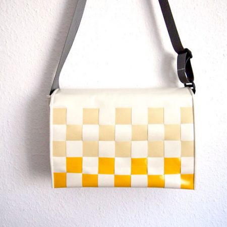 Umhängetasche, Kuriertasche, LKW-Plane, gewebt, handgemacht, maßgeschneidert, krambeutel