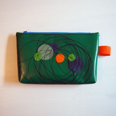 Reissverschluss-Täschchen mit wirren Kreisen