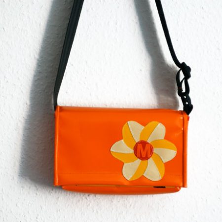 Kindergartentasche mit Blume für kleine Mädchen / krambeutel Deine Wunschtasche / www.krambeutel.de