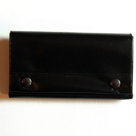 praktischer Geldbeutel aus LKW-Plane, groß, schwarz, geräumig. www.krambeutel.de krambeutel Deine Wunschtasche Stefanie Ramb München