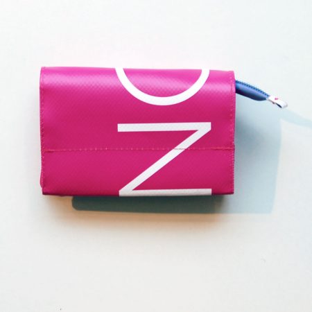 Geldbeutel Größe S aus Ausstellungsbanner in pink / krambeutel Deine Wunschtasche / www.krambeutel.de / Stefanie Ramb München