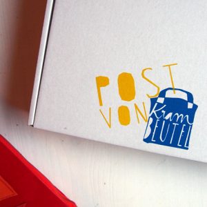 handbedruckte Versandkartons "Post von krambeutel" mit Siebdruck / Stefanie Ramb München / krambeutel Deine Wunschtasche www.krambeutel.de