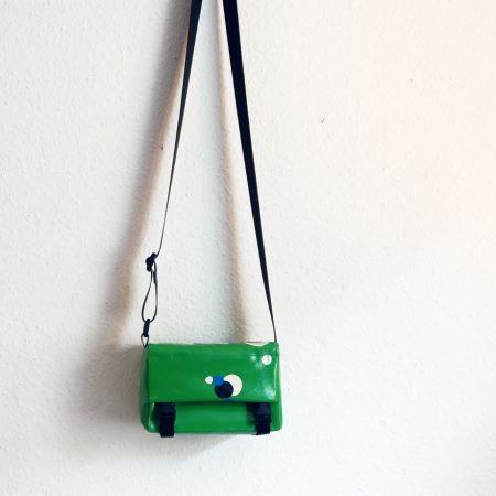 Fototasche von krambeutel aus LKW-Plane, gefüttert mit Wollfilz. www.krambeutel.de Deine Wunschtasche Stefanie Ramb München