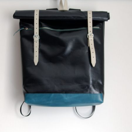 Rucksack aus LKW-Plane und Leder von krambeutel Deine Wunschtasche, maßgeschneiderte Beutel und Taschen aus München. www.krambeutel.de Stefanie Ramb