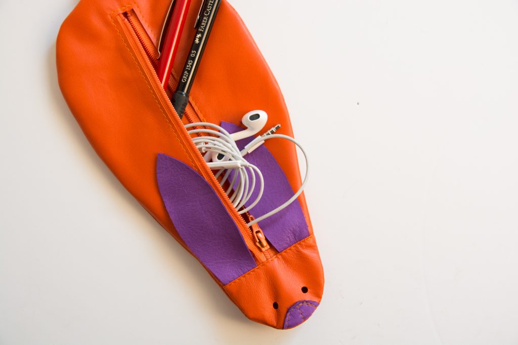 Hasenmäppchen aus Leder von krambeutel deine Wunschtasche genäht von stefanie ramb in München