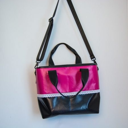 Shopper aus LKW-Plane, mit Reißverschluss, Wunschtasche von www.krambeutel.de, genäht von Stefanie Ramb in München