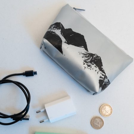 silbernes Reissverschluss Etui mit Siebdruck