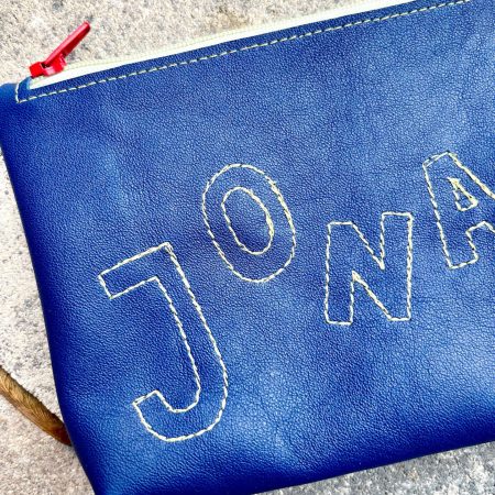 Ledergeldbeutel mit Beschriftung